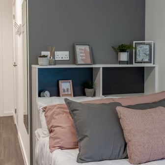 Bronze En Suite - Image 2